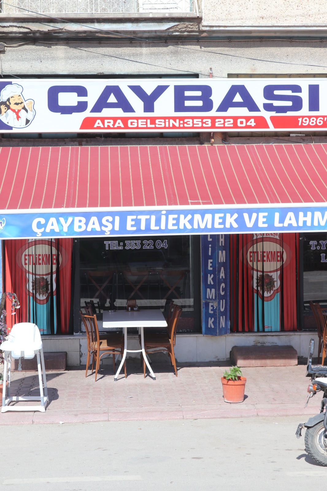 Restoranımızın Dış Görünümü - Çaybaşı Etliekmek